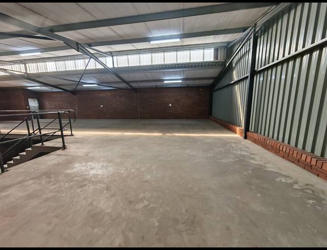 250M² WAREHOUSE TO LET IN ORMONDE